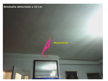 Detección de humedad en techo interior